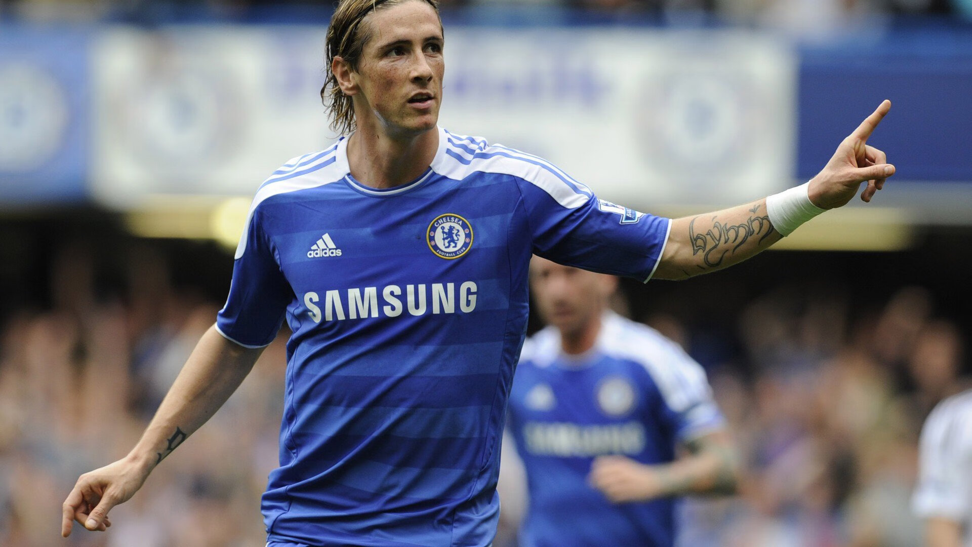 开云·体育官网-青少年足球主题公益广告遍布城市街头，营造良好的体育氛围，青少年足球宣传语